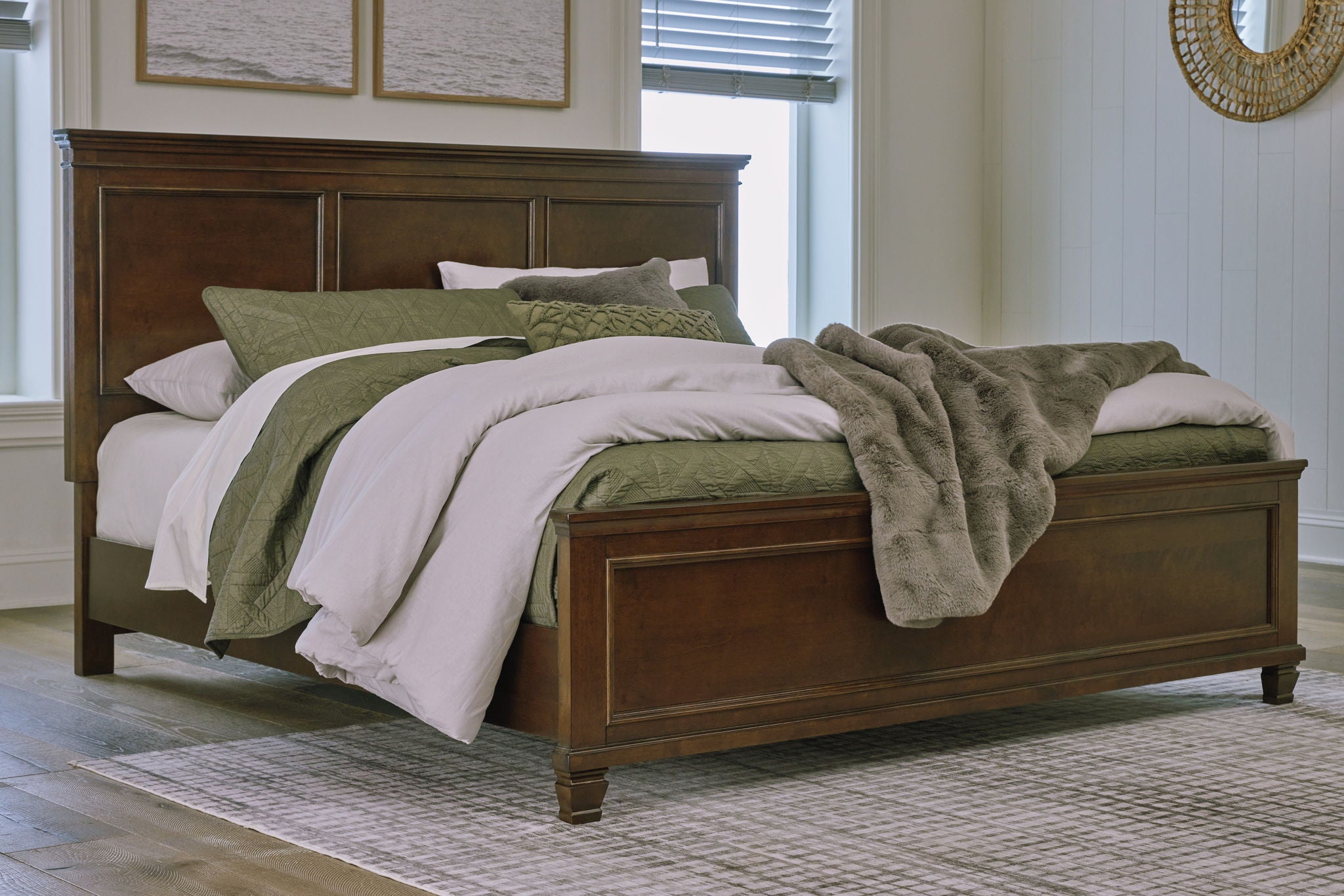 Danabrin - Panel Bed