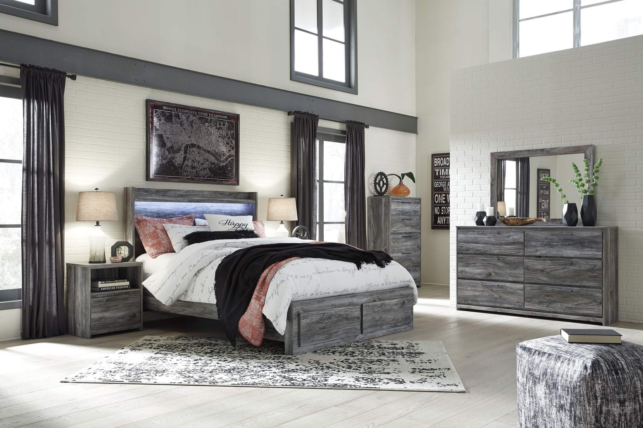 Baystorm - Panel Bed