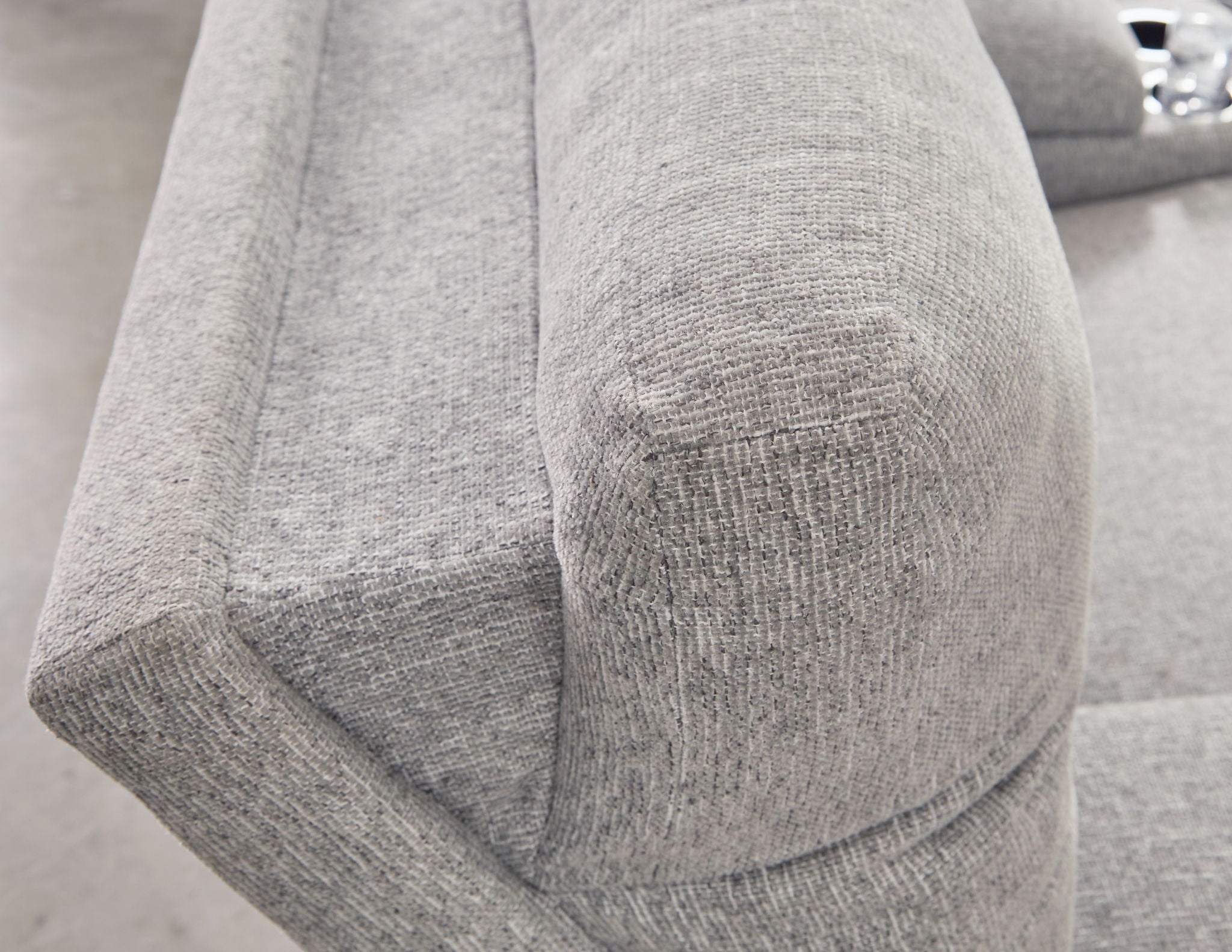 Acklen Place - 3 Piece Reclining Sectional