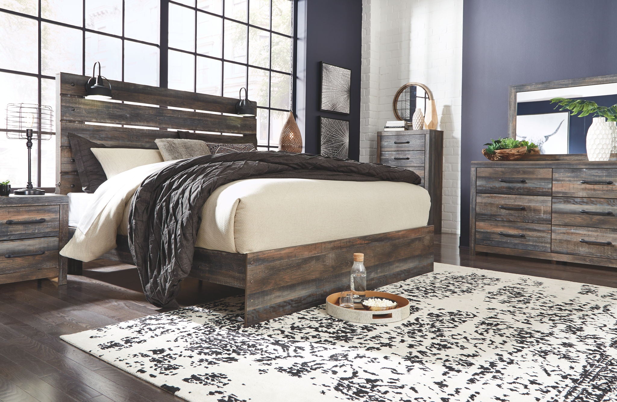 Drystan - Panel Bed