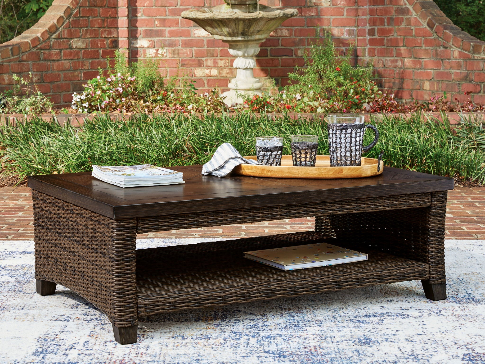 Monterey Point - Rectangular Table