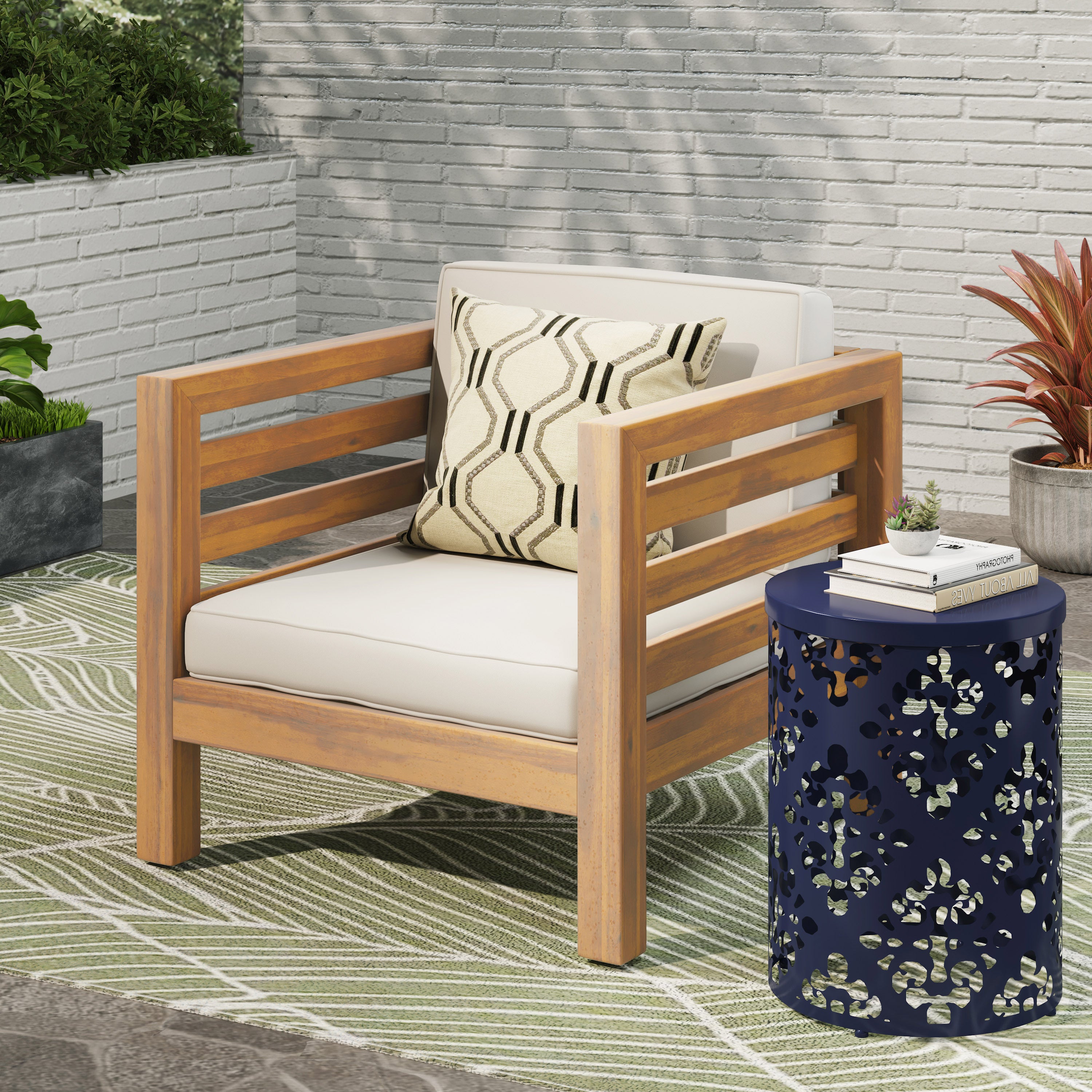 Oana Club Chair: Outdoor Patio Seating, Weather-Resistant Comfort