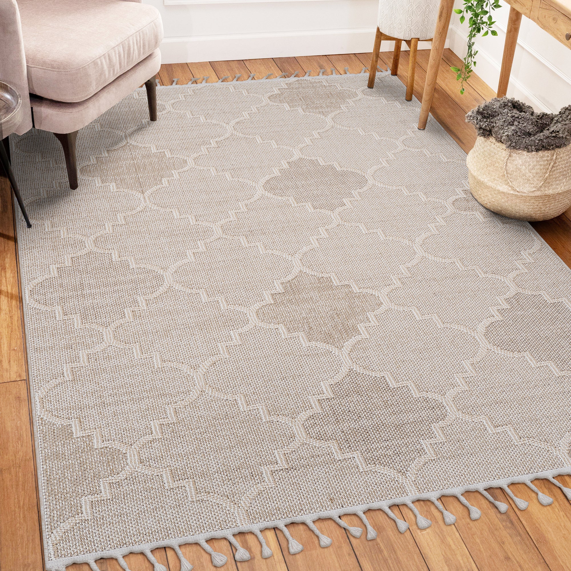 Cream Trellis Rug: Loom & Luxe 8x10 Outdoor