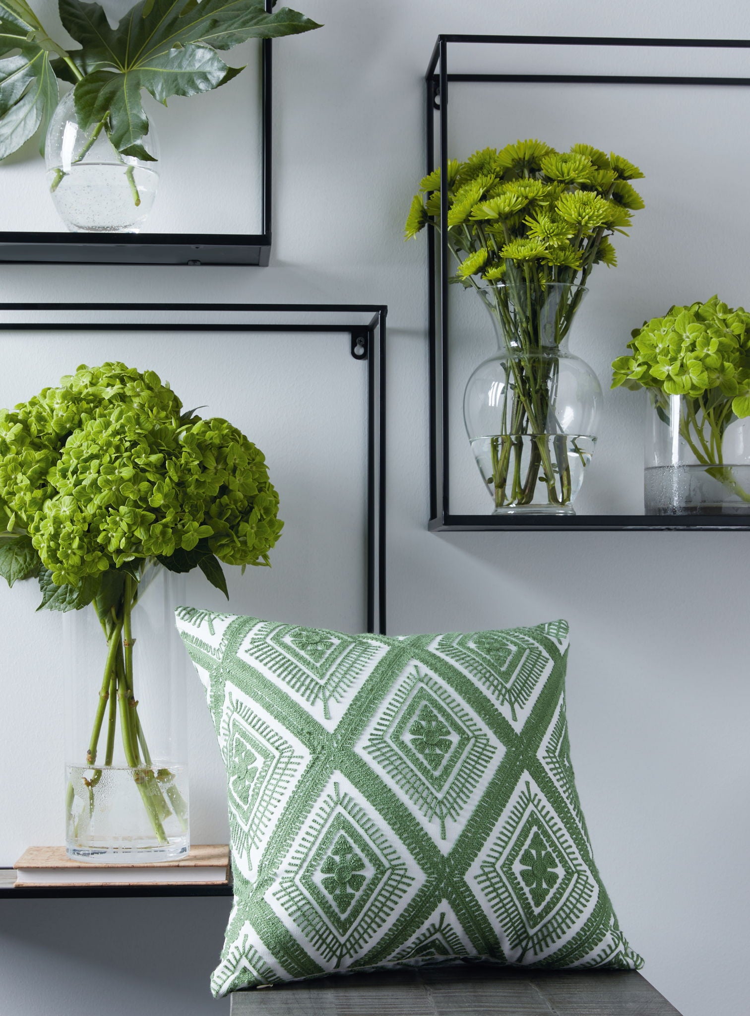 Bellvale - Pillow (Set of 4) - Green / White
