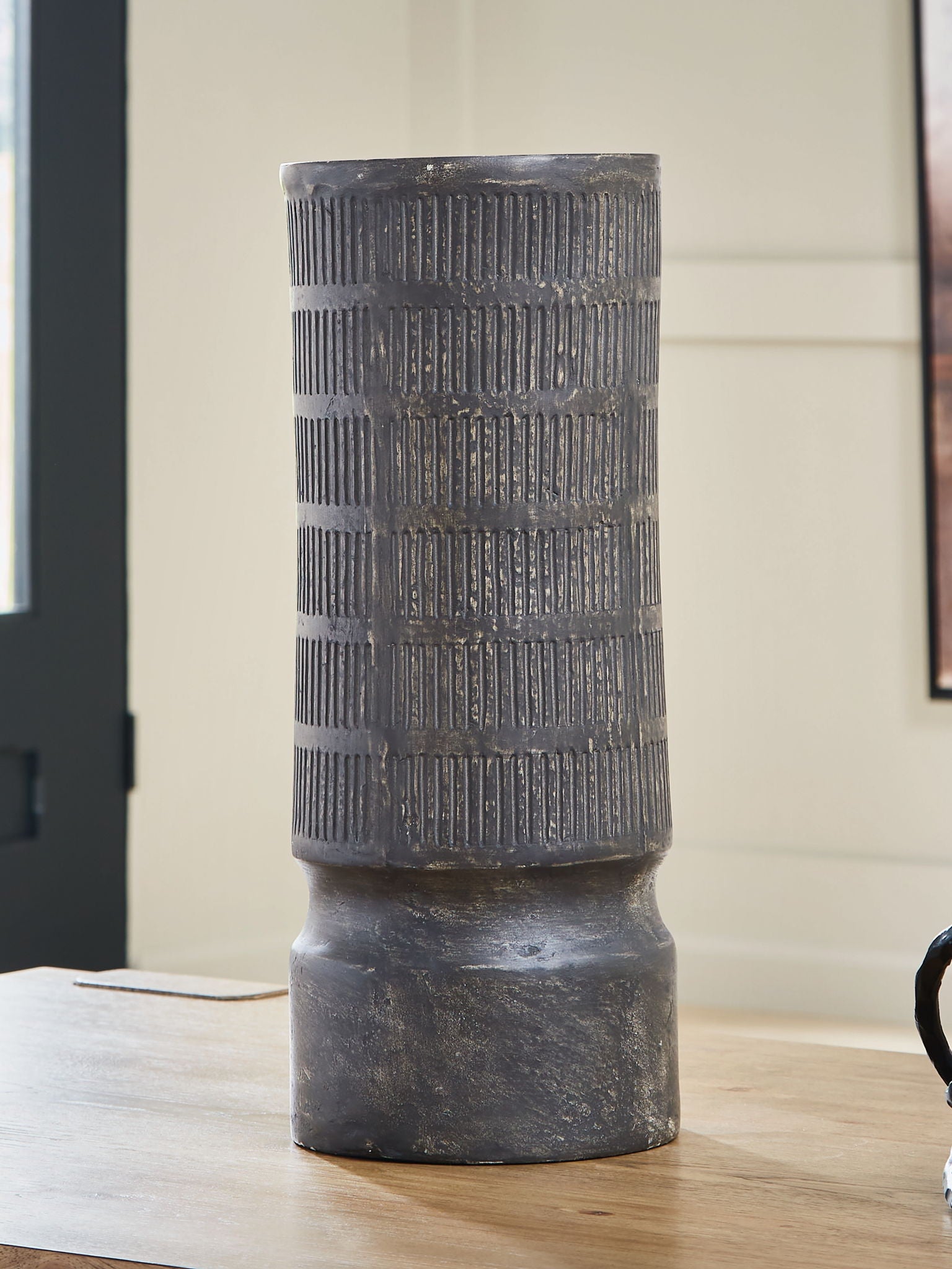 Beninworth - Vase