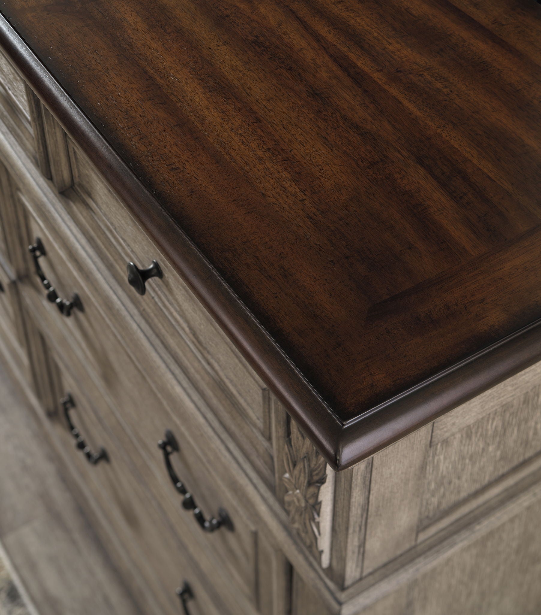 Lodenbay - Dresser, Mirror - Antique Gray