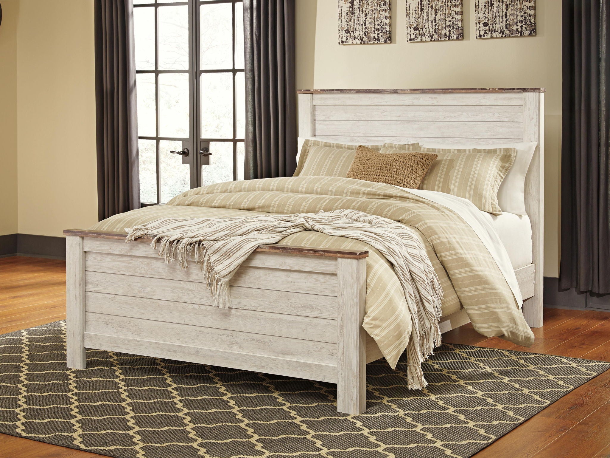 Willowton - Panel Bed