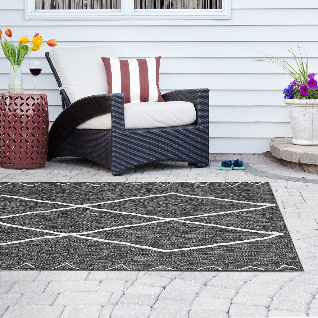 Moroccan Rugs: Indoor & Outdoor Styles