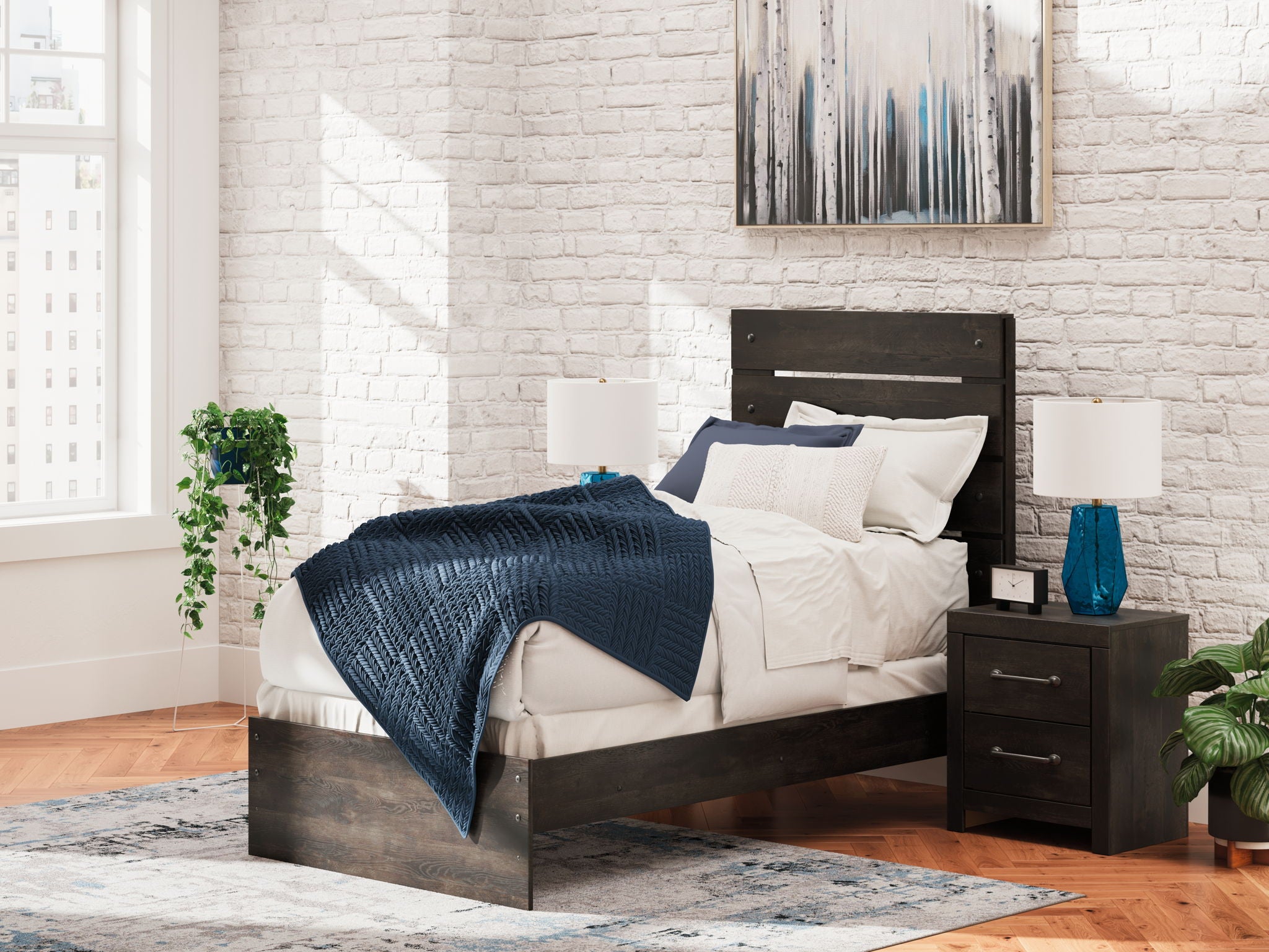 Hollivern - Panel Bed