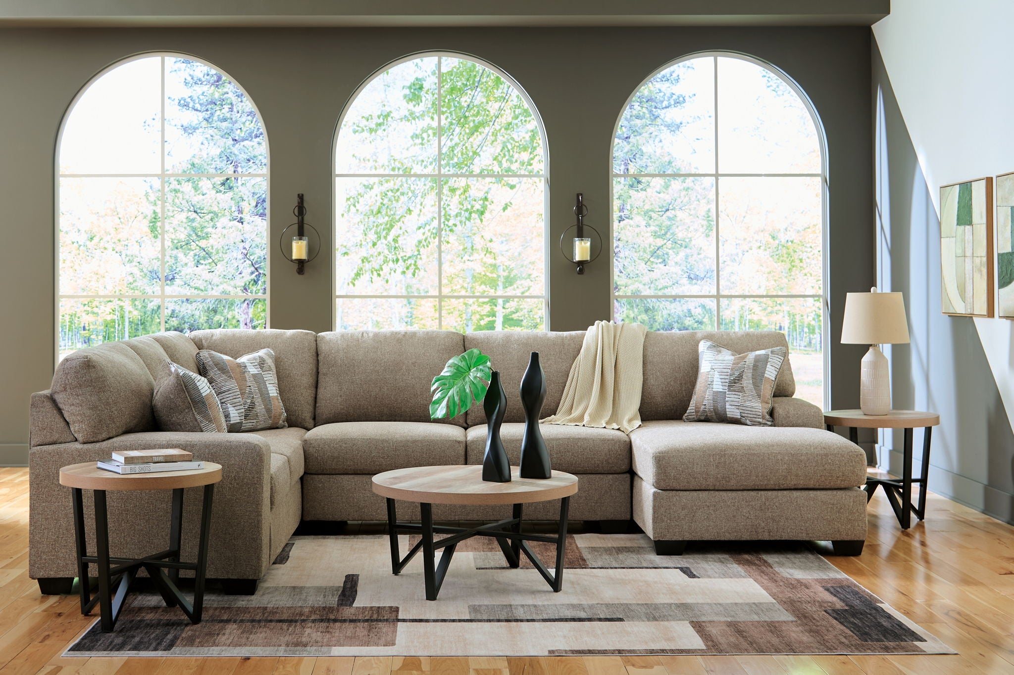 Newellen - Sectional